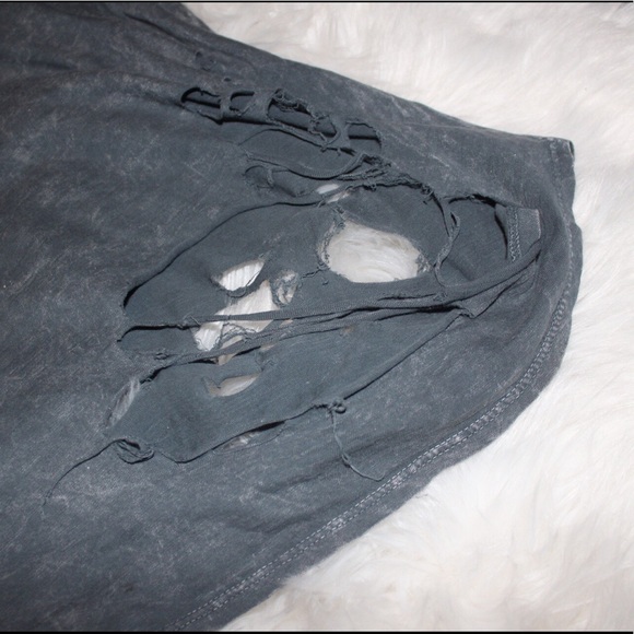 Distressed gray oversized tee - Picture 3 of 4